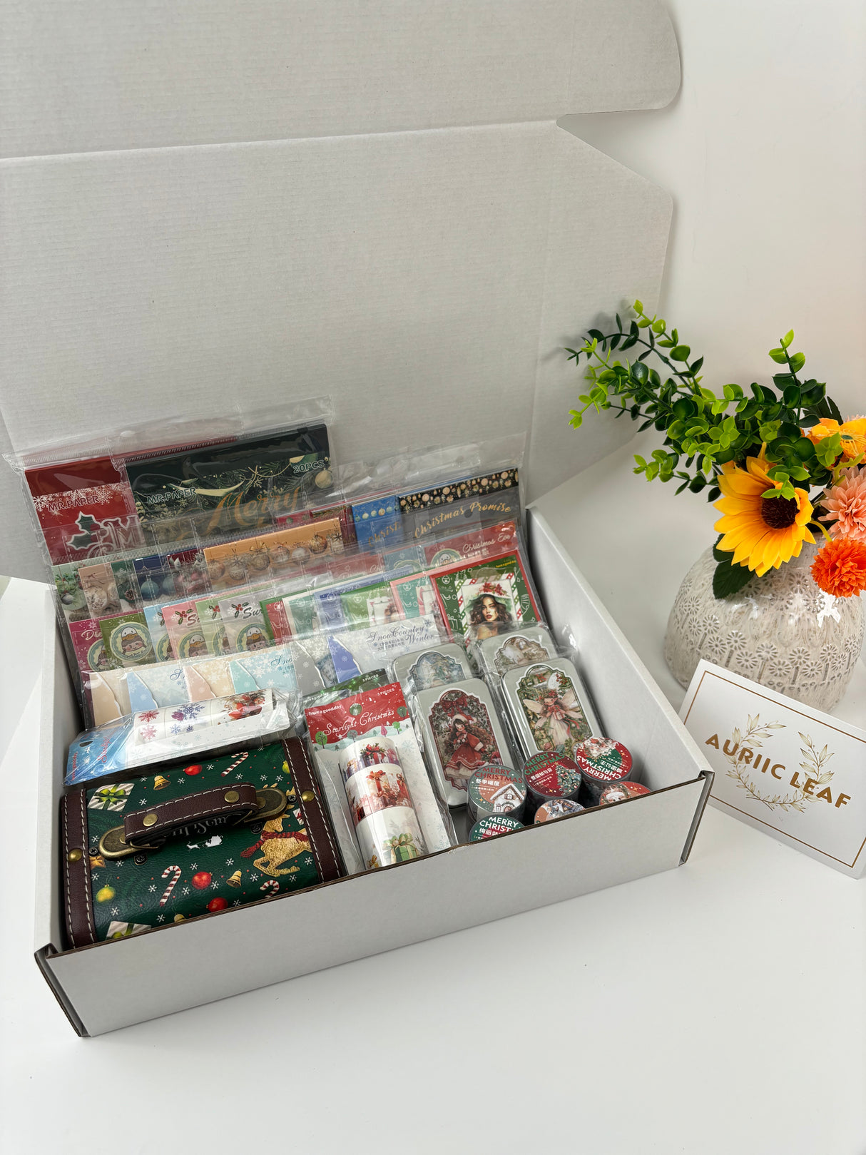 Christmas mystery gift pack (with 1 christmas deco-box)
