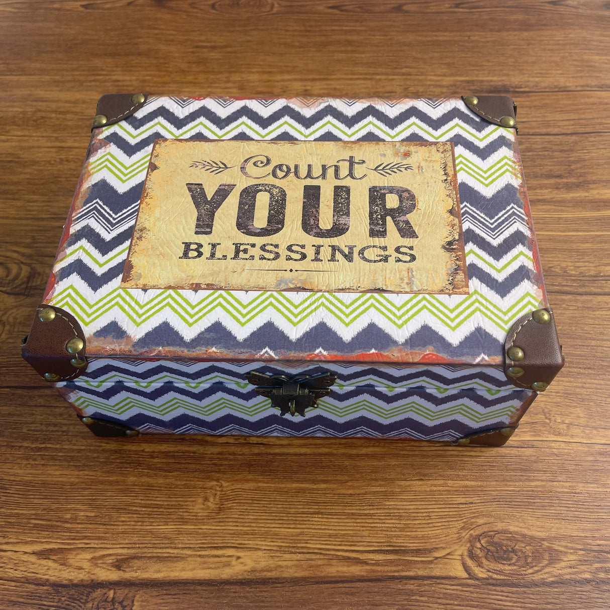 Vintage unique bundle with unique box