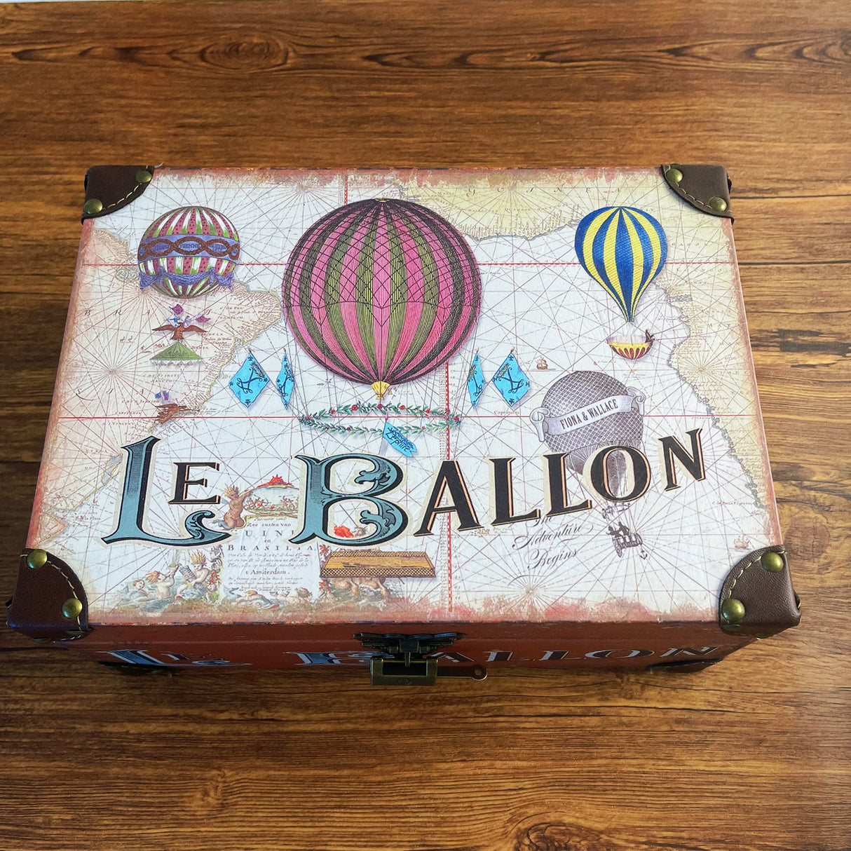 Unique vintage journaling supplies bundle with XXL balllon box(A260729)