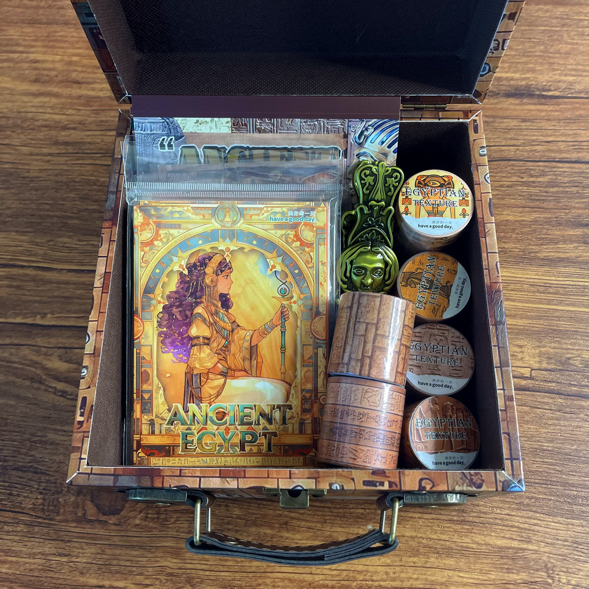 Egypt bundle with wooden suitcase (A260801)